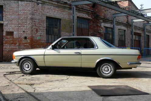 Mercedes W123